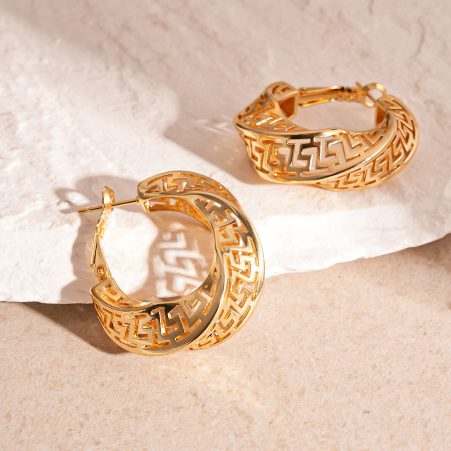EARRING